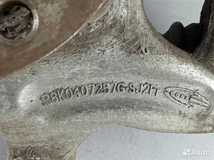 Кулак поворотный передний правый Audi A4 B8 (200