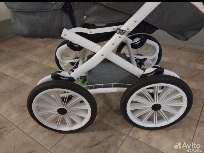 Коляска 2 в 1 adamex