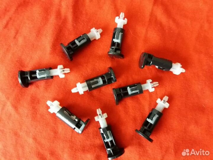 Защёлка пластик крепление радиатора процессора