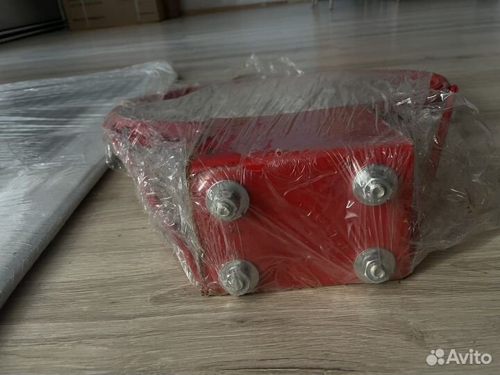 Баскетбольный щит в комплекте с кольцом