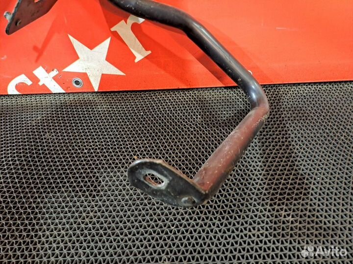 Поручень за кабиной Renault T