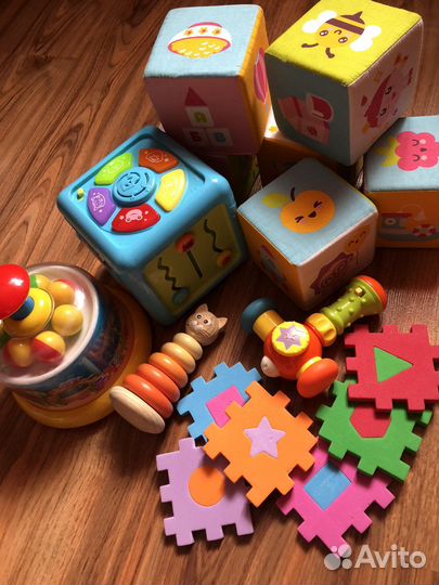 Игрушки развивающие 1+ (пакетом)