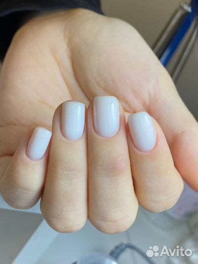 Модель на маникюр