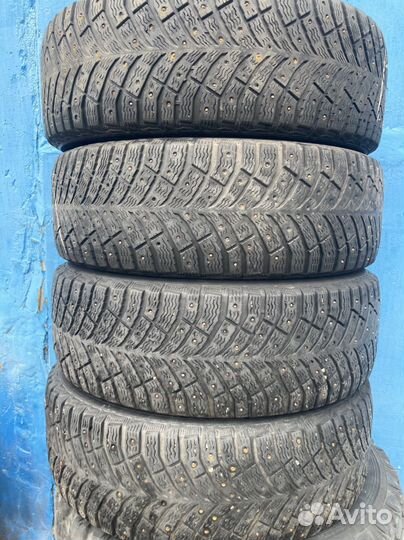 Michelin X-Ice North 4 215/60 R16 20G