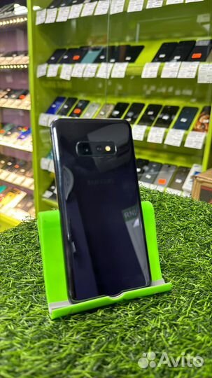 Samsung Galaxy S10e, 6/128 ГБ