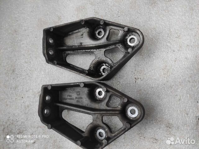 Кронштейн опоры двигателя правый Daewoo Nexia