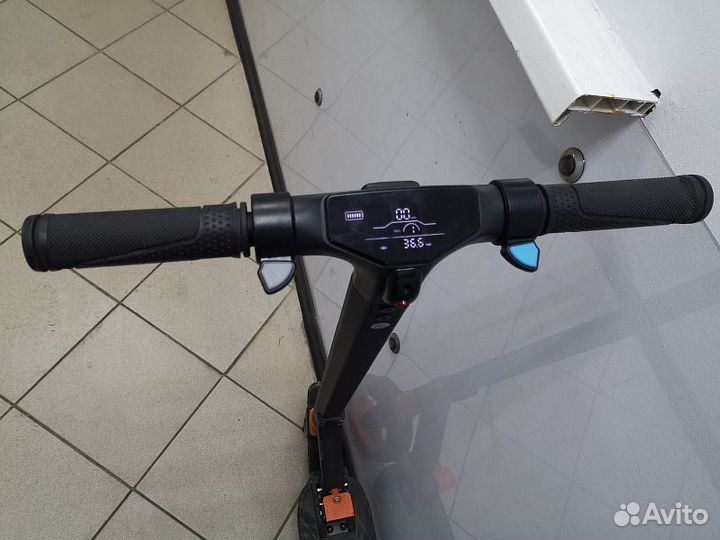 Электросамокат kugoo Kirin S8 Pro KGO-KGS8PRO-BK