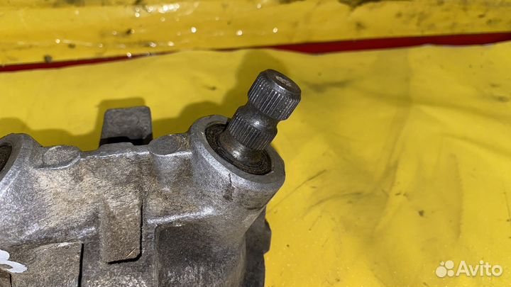 Рулевой редуктор Volkswagen T-3 1979-1991