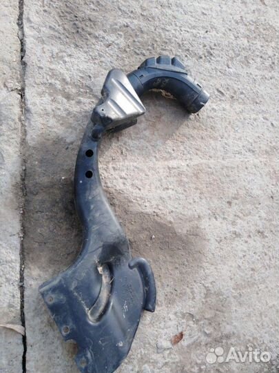 Воздуховод воздушного фильтра Nissan x trail t31