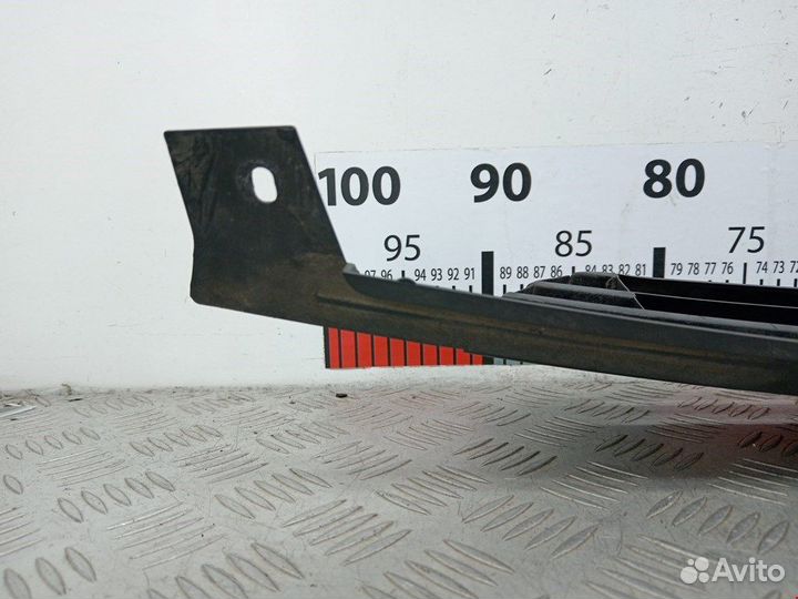 Решетка радиатора для Volkswagen Lupo 6X0853653A