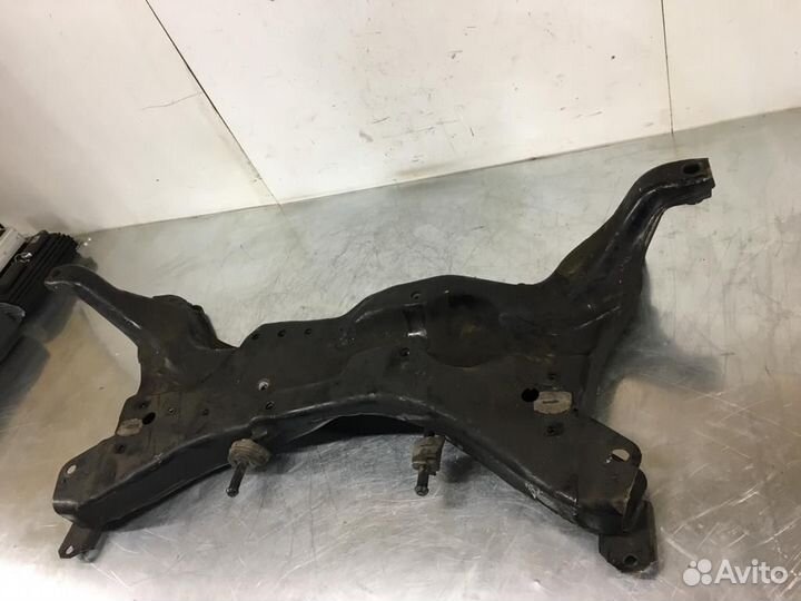 Подрамник lancer 9 outlander (1 поколение)