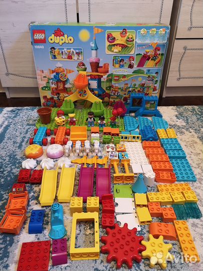 Lego Duplo большой парк аттракционов 10840