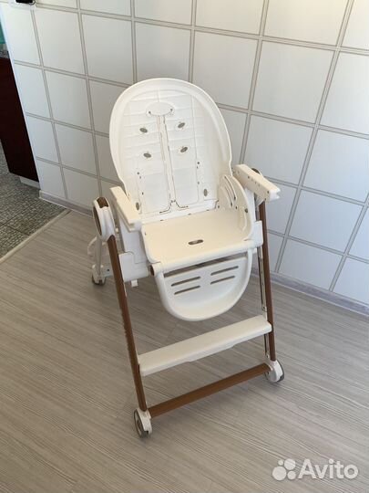 Стульчик для кормления happy baby berny v2