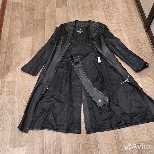 Кожаный плащ