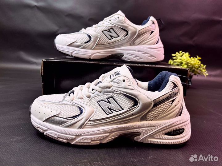 Кроссовки New Balance эргономичные