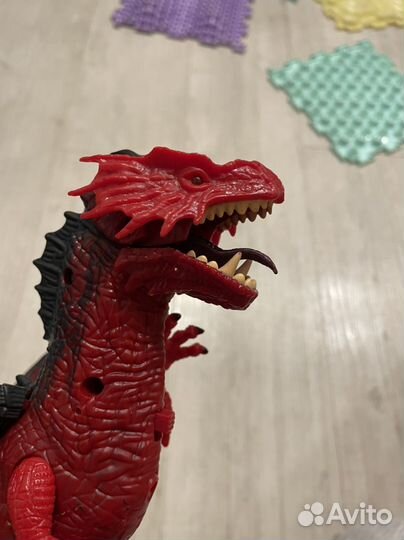 Интерактивный динозавр