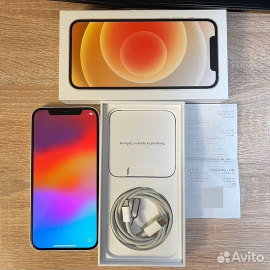 iPhone 12, 64 ГБ