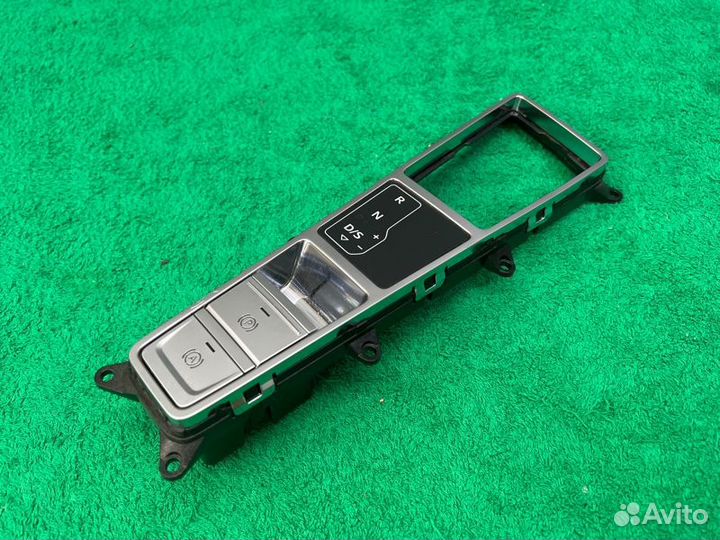 Блок кнопок ручника Audi A6 C8 dlha 2021