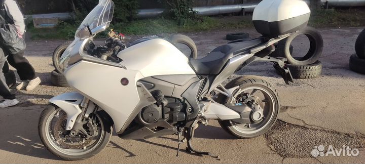 Мотоцикл Honda VFR1200FD