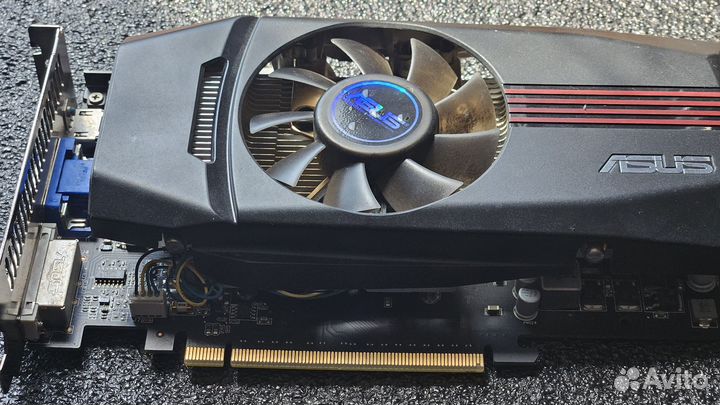 Видеокарта asus GeForce GTX 550Ti 1Gb