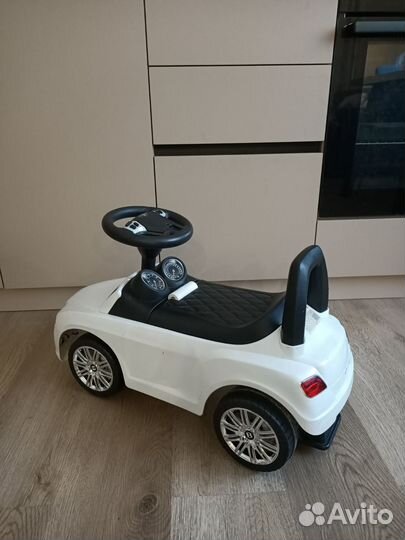 Машинка каталка толокар