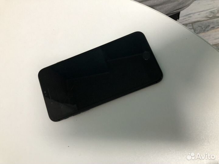 Телефон iPhone 8 plus