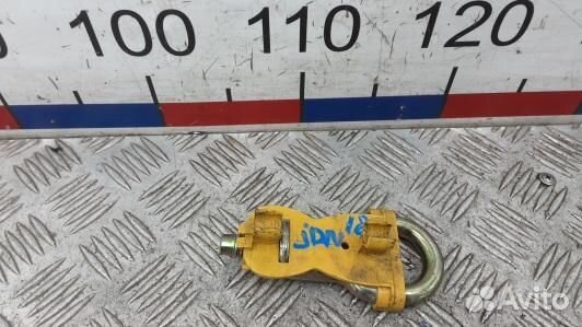 Крюк буксировочный ford fiesta 5 (JDN18H801)