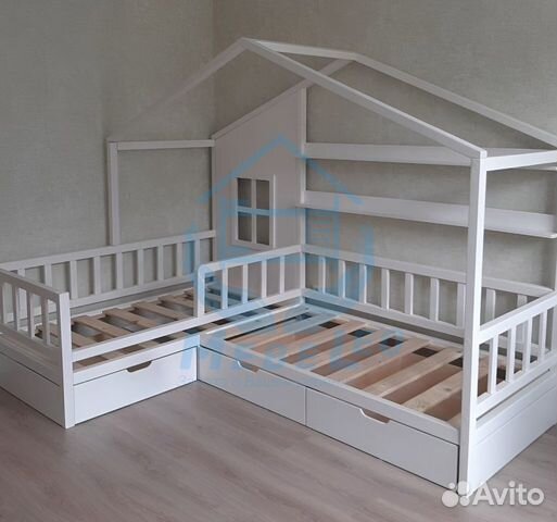 Детская кровать из массива
