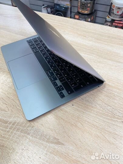 Macbook air на m1, 2020