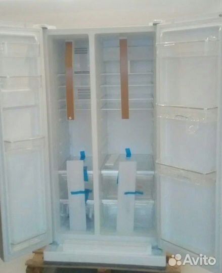 Холодильник с инвертором maunfeld MFF177NFW