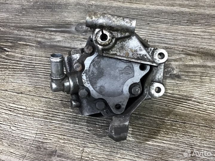 Насос гидроусилителя руля Audi A6 C6