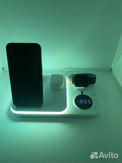 Зарядная станция для iPhone