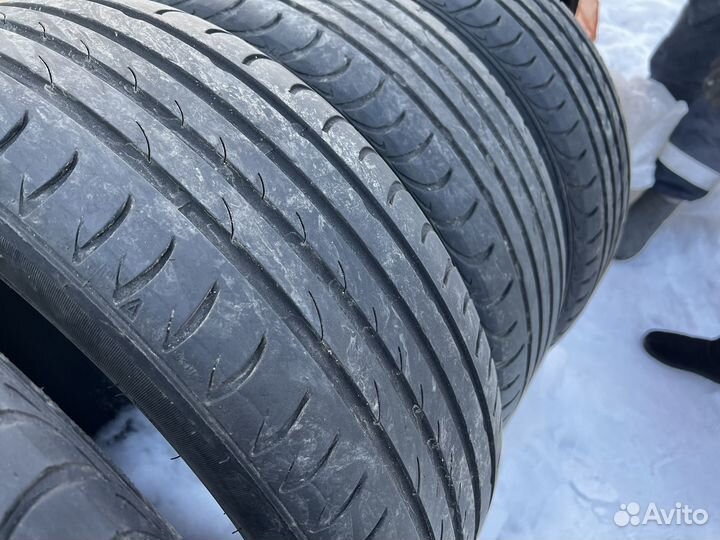 Roadstone N8000 205/55 R17