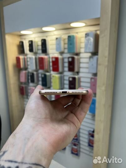 iPhone 8 Plus, 64 ГБ