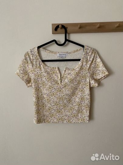 Футбока / топ Urban revivo