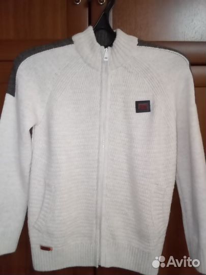 Джемпер на молнии