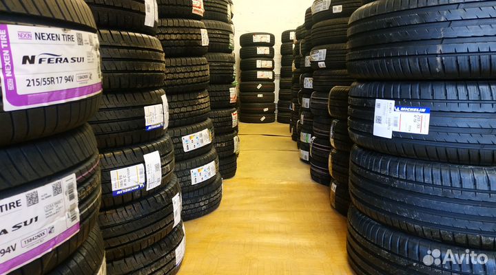 Nokian Tyres Hakkapeliitta R 215/65 R16
