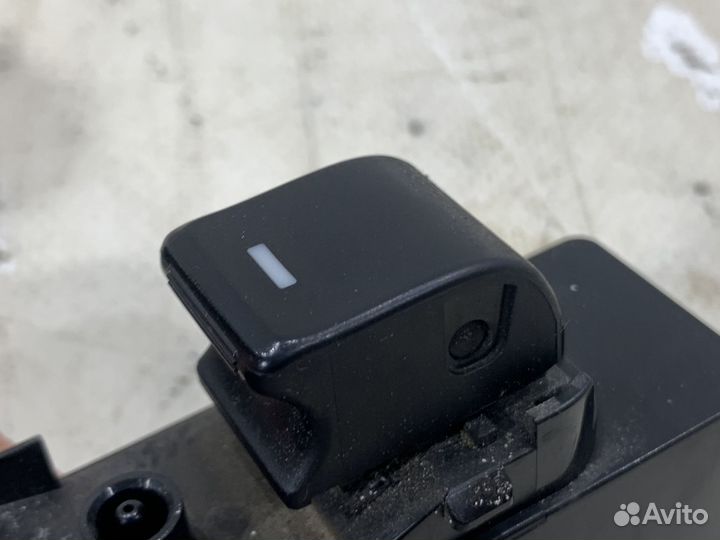 Кнопка заднего стеклоподъёмника Mazda CX-5 KE