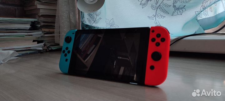 Nintendo switch(2 ревизия ). + игра Animal crossi