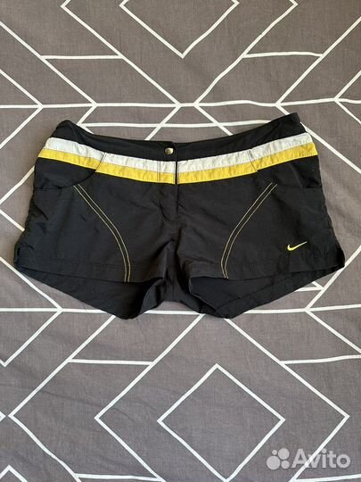 Шорты Nike женские