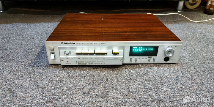 Кассетная дека радиотехника м-201