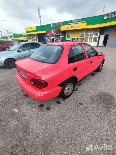 Hyundai Accent, 1996