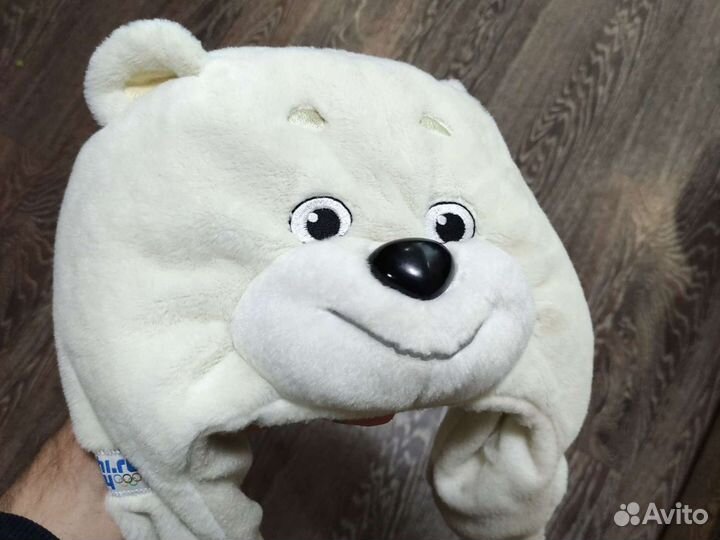 Шапка с символом Олимпиады Сочи 2014