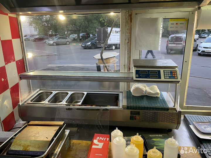 Витрина холодильная (для ингридиентов)