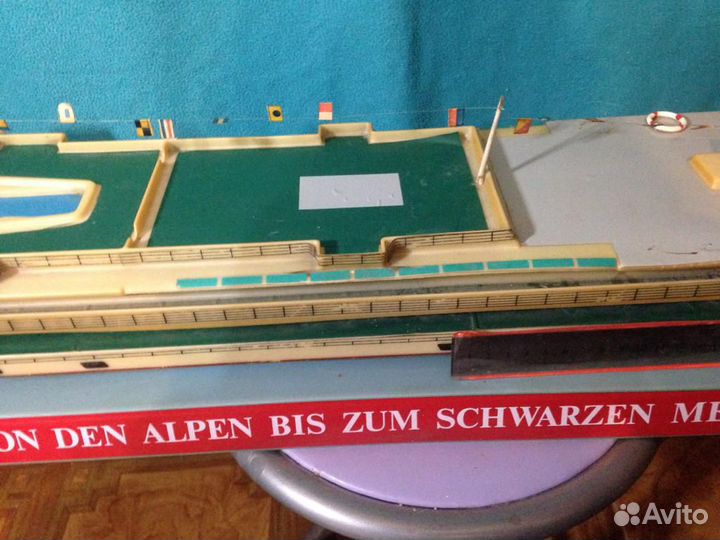 Модель-светильник теплохода Волга