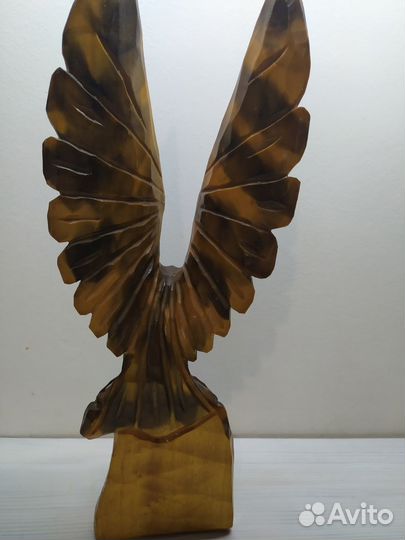 Статуэтка орёл
