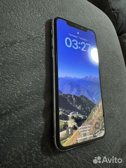 iPhone X, 64 ГБ