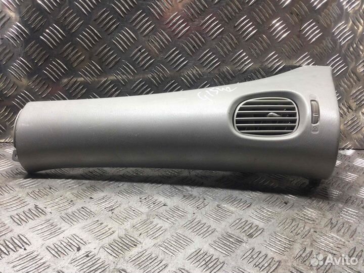 Дефлектор обдува салона Nissan Almera Tino 682114u200 QG18DE