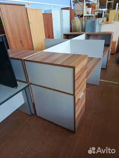 Стол на 4 рабочих места