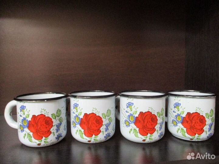 Винтажные эмалированые кружки